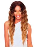 Sleek Spotlight 101 Synthetic Donna Wigs